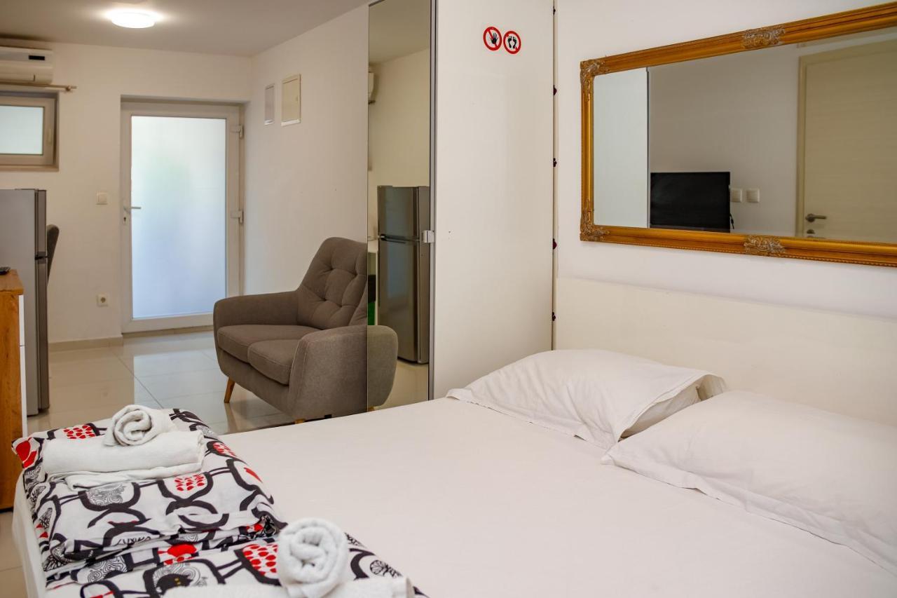 Studio Apartman Hotel Spalato Esterno foto