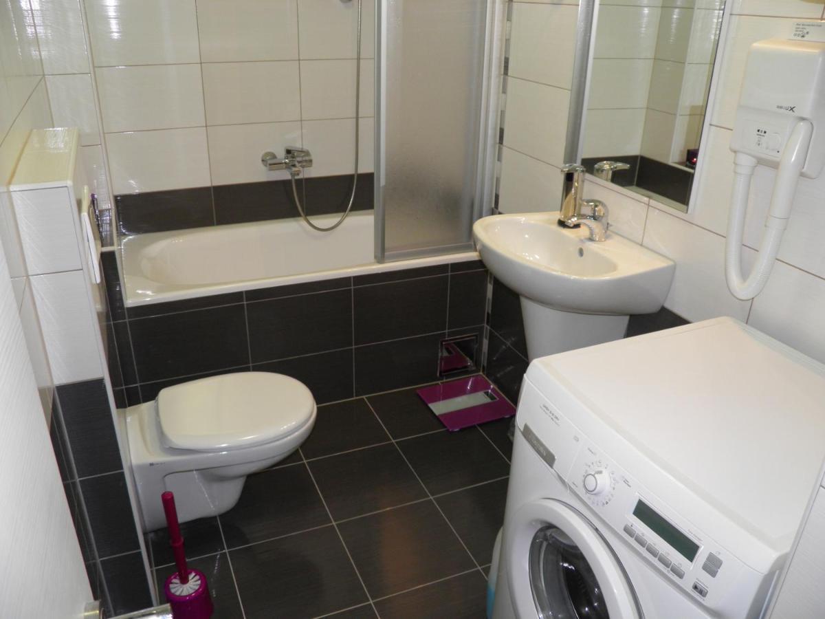 Studio Apartman Hotel Spalato Esterno foto